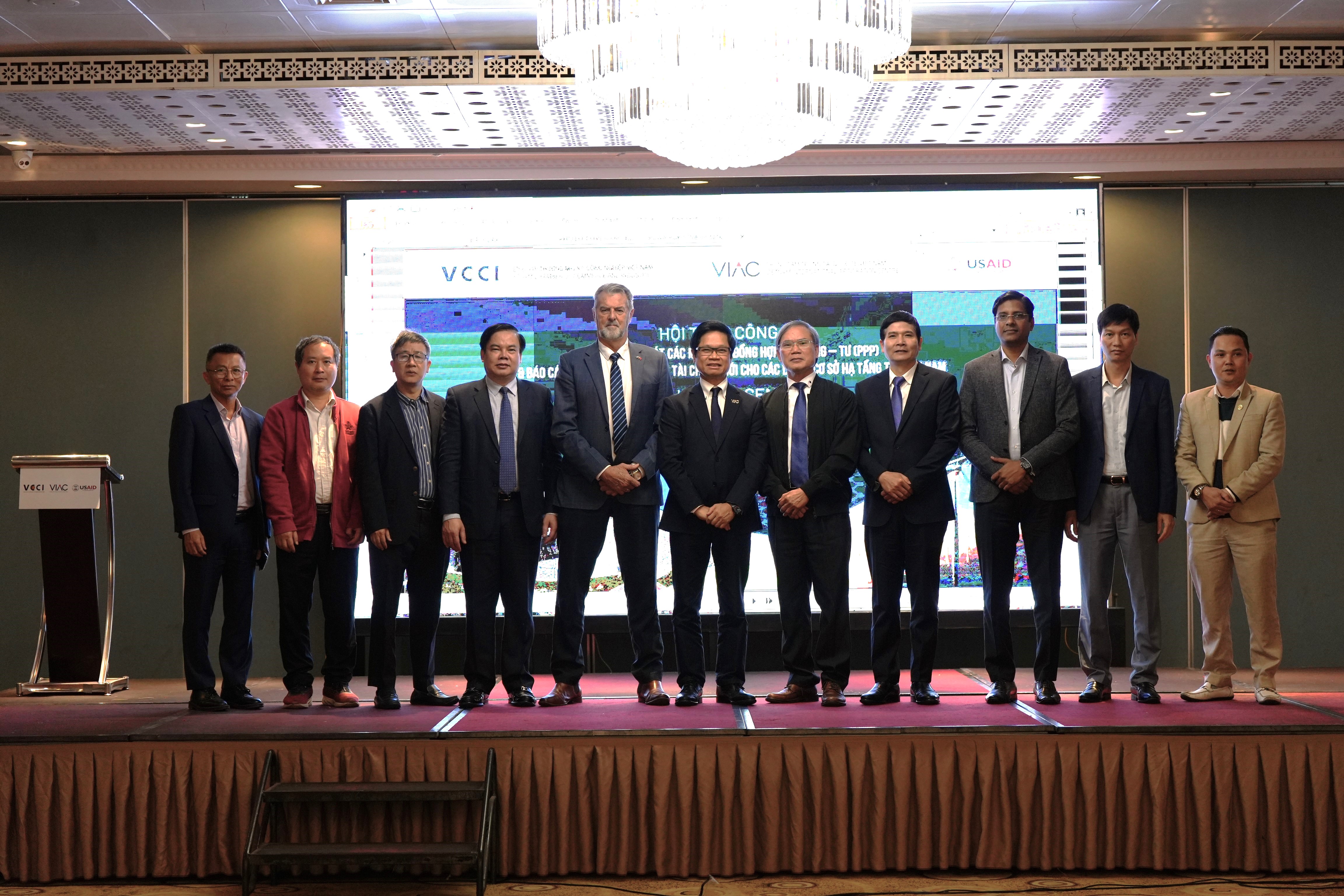 VIAC and VCCI cohost Launching Seminar of Review report on public-private partnership (PPP) model contracts & report on mobilizing new financing to infrastructure projects in Vietnam.