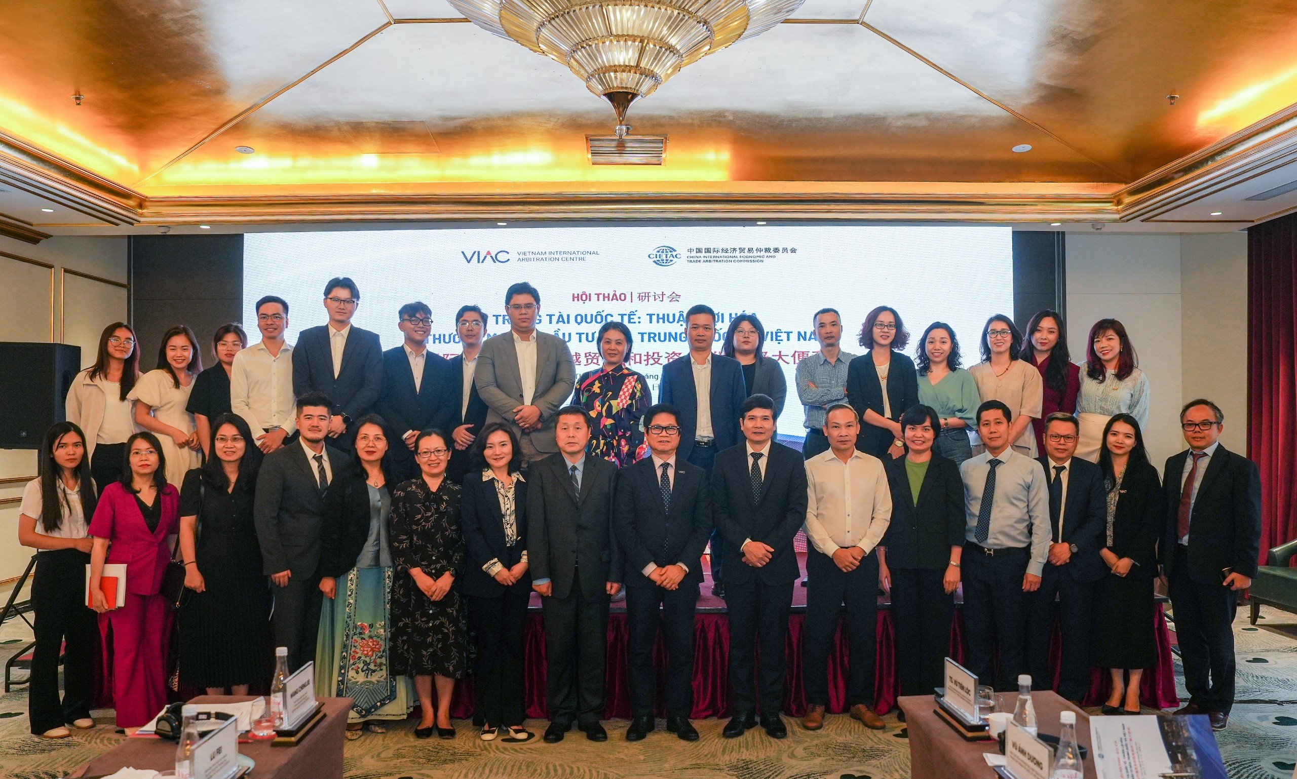 VIAC and CIETAC cohosted the Seminar on International Arbitration: Facilitating China and Vietnam Trade and Investment